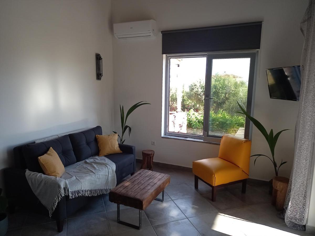Koroni Stone House, Newly Built Studios By The Sea Exteriör bild