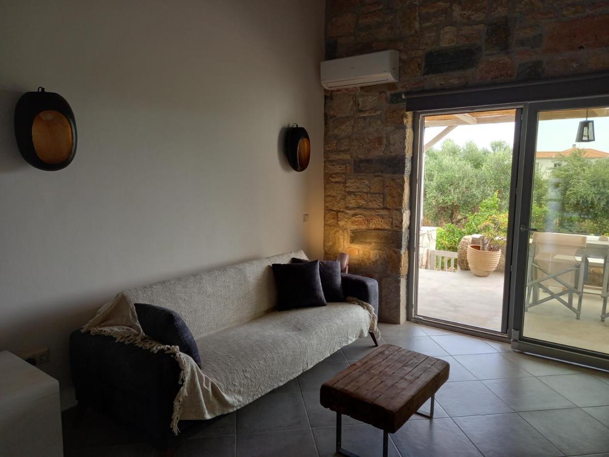Koroni Stone House, Newly Built Studios By The Sea Exteriör bild