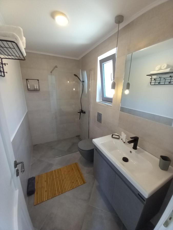 Koroni Stone House, Newly Built Studios By The Sea Exteriör bild