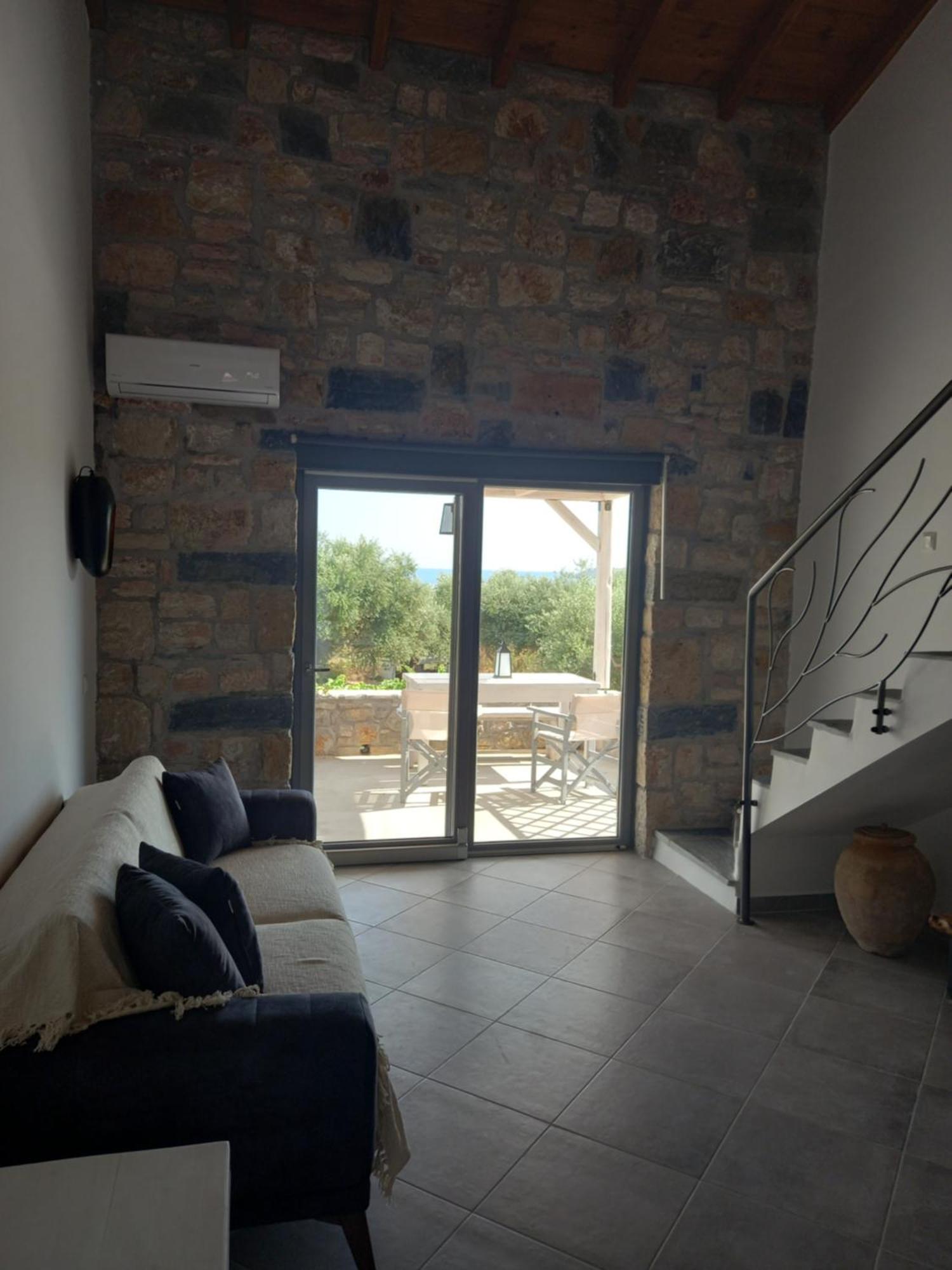 Koroni Stone House, Newly Built Studios By The Sea Rum bild